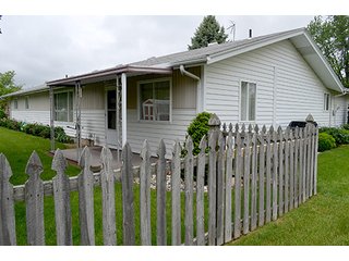 Property photo 104 - Beautiful 3 Bedroom Ranch & Personal Property - Stein Estate